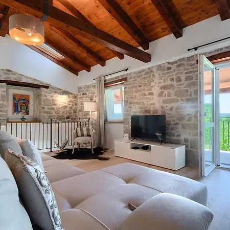 Beautiful Cartolina With Pool In Buje Villa Krasica (Istria)