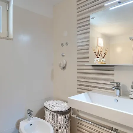 Vila Beautiful Cartolina With Pool In Buje *